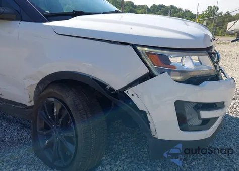 2017 Ford Explorer Xlt z USA, uszkodzony, nr VIN 1FM5K8D81HGD33210